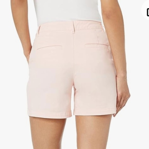 NWT Amazon Essentials Women's Mid-Rise 5 Inch Inseam dusty pink shorts - Picture 3 of 4